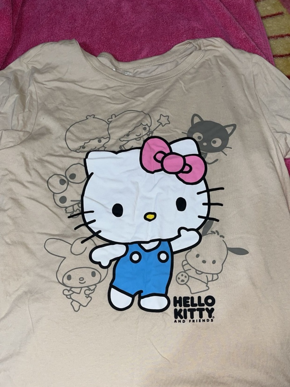 Hello kitty Tee